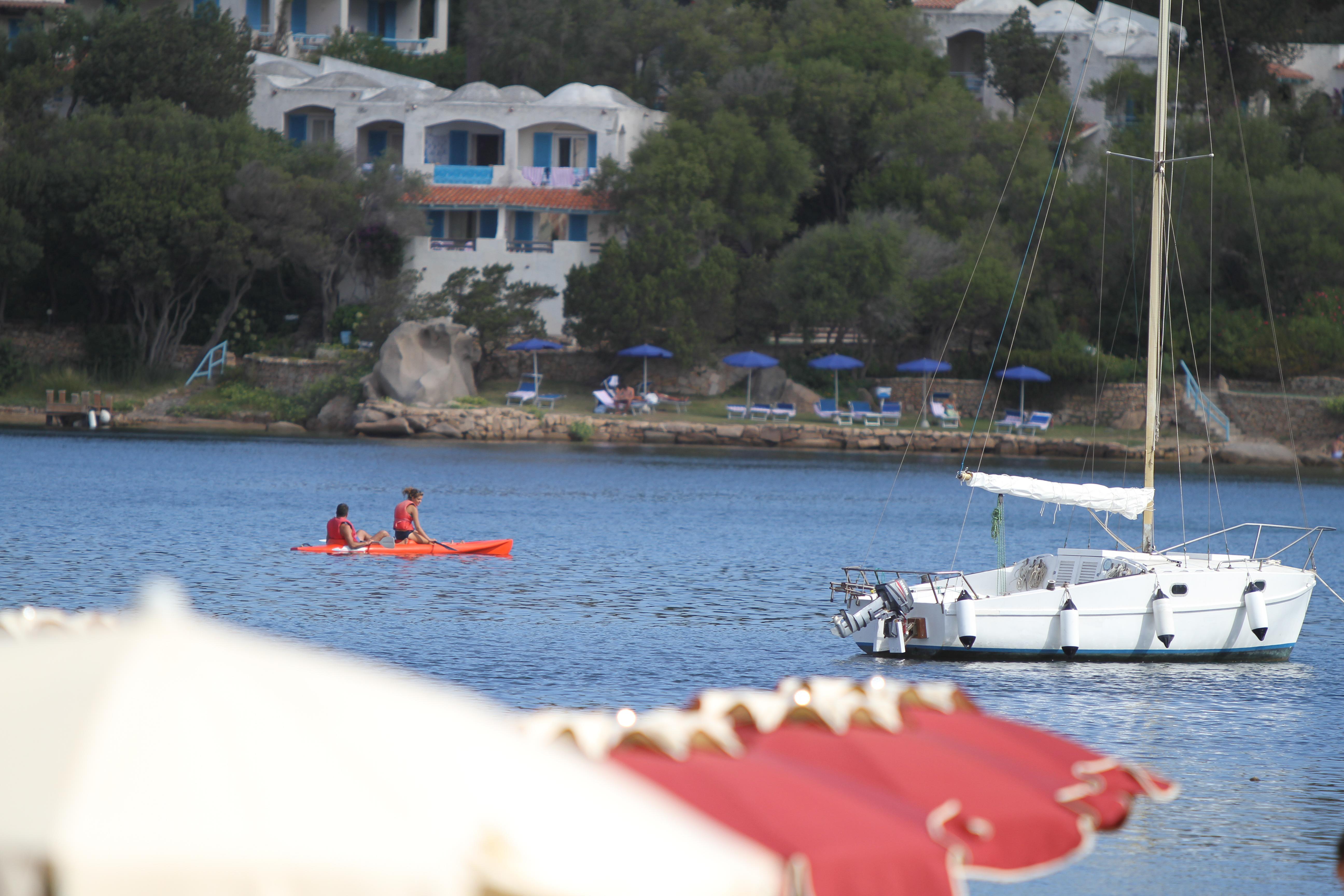 Отель Club Esse Cala Bitta Байя Сардиния Экстерьер фото
