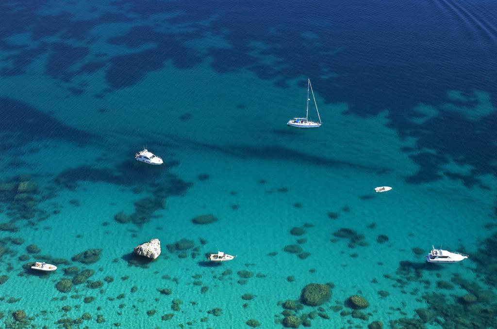 Отель Club Esse Cala Bitta Байя Сардиния Экстерьер фото