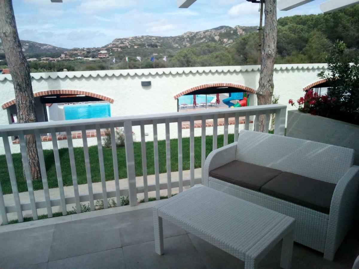 Отель Club Esse Cala Bitta Байя Сардиния Экстерьер фото